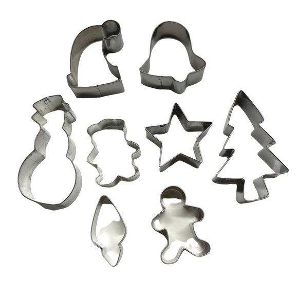 Vintage Christmas Cookie Cutters Lot of 8 Metal Star Bell Hat Snowman Bear Tree - Picture 1 of 13